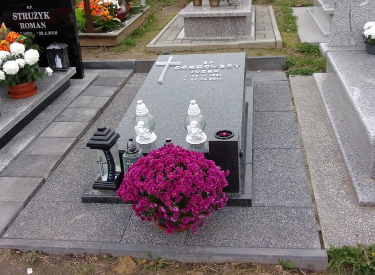 Grób Józef Dąbrowski