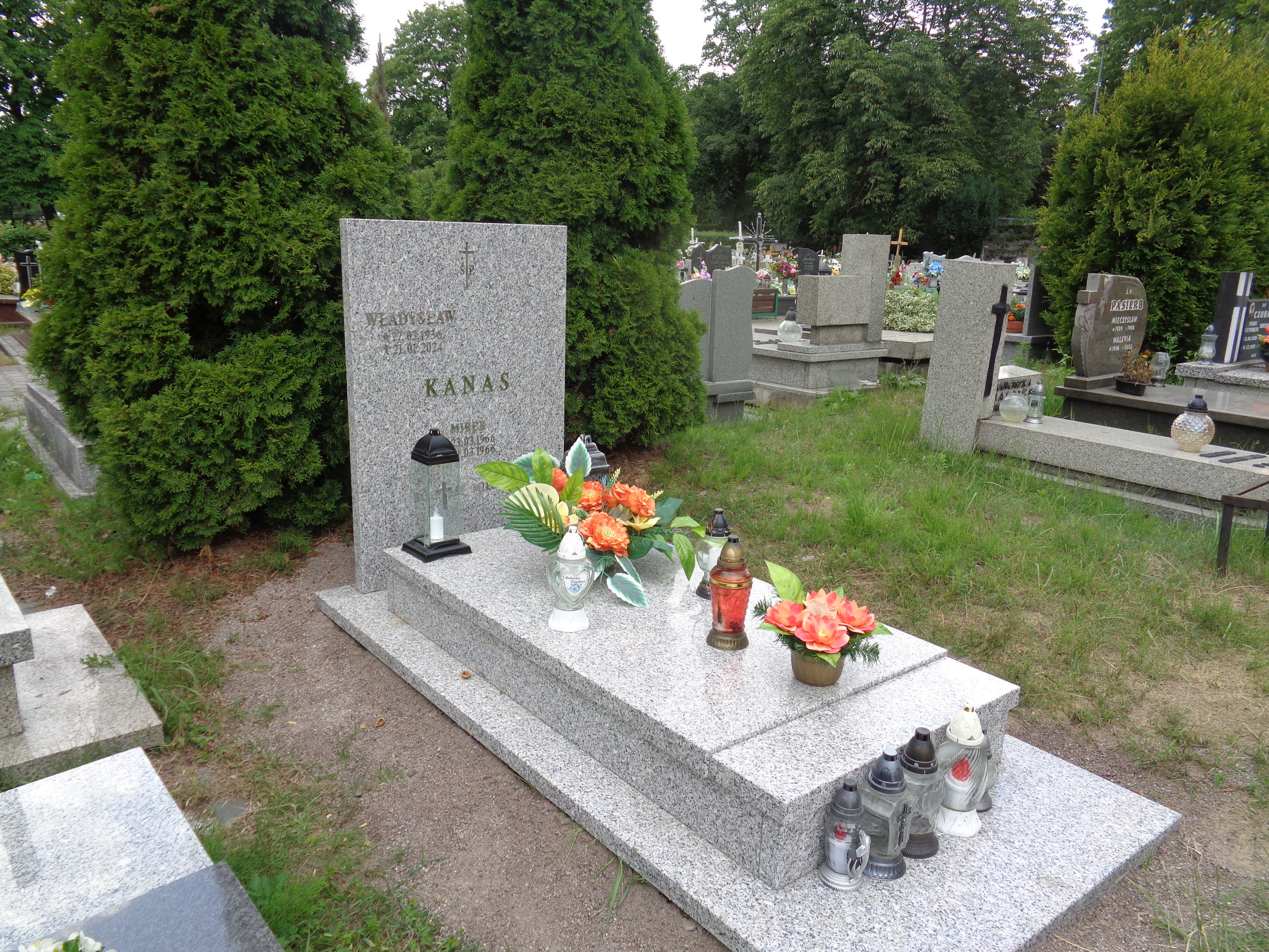 Grób Władysław Kanas