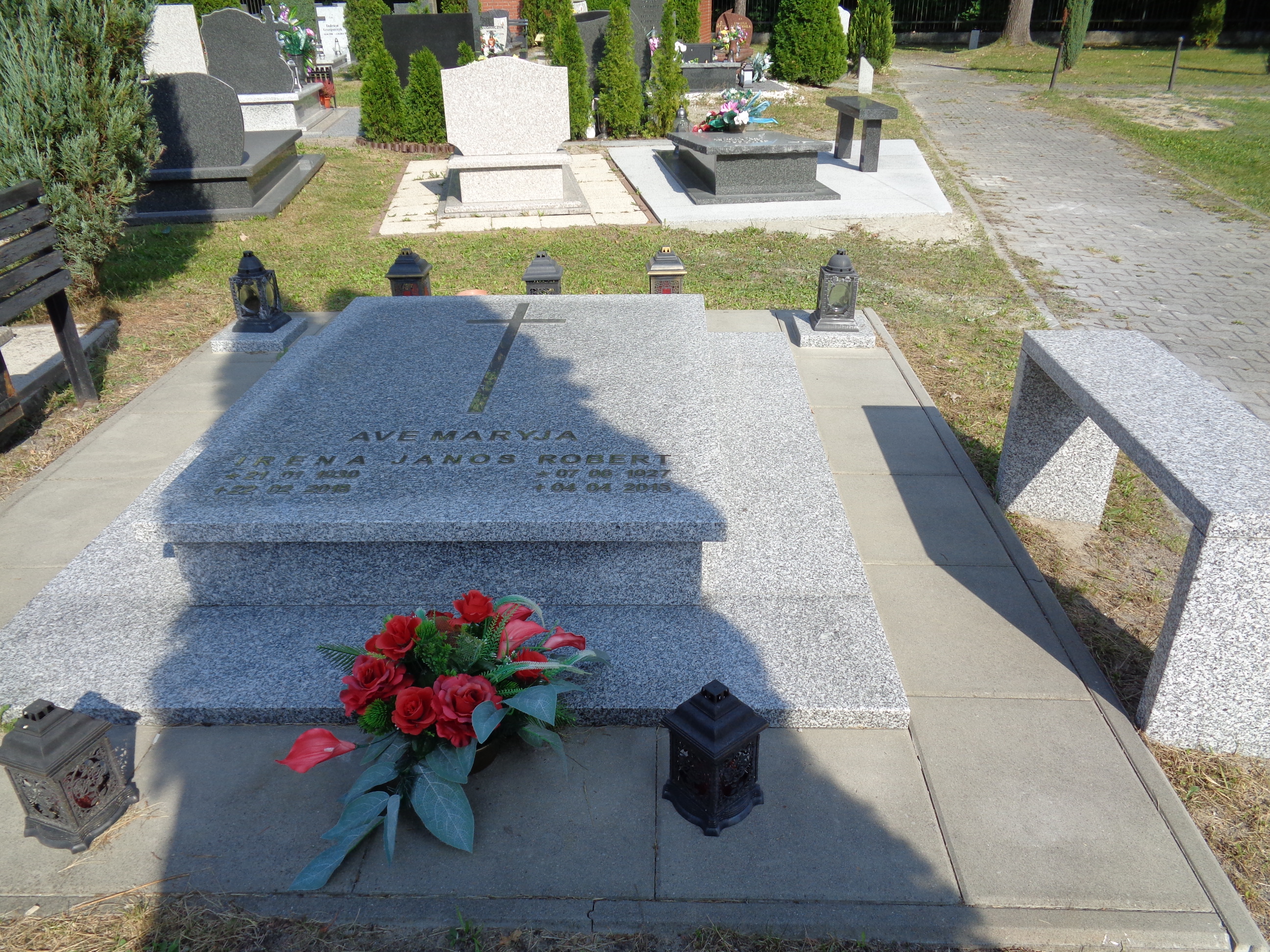 Grób Irena Janos