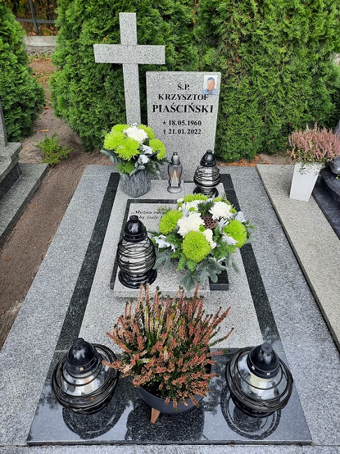 Grób Krzysztof Piaściński