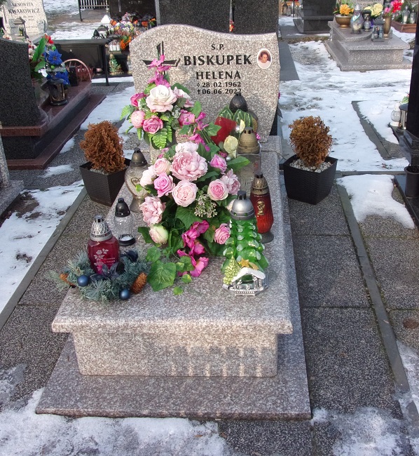 Grób Helena Biskupek