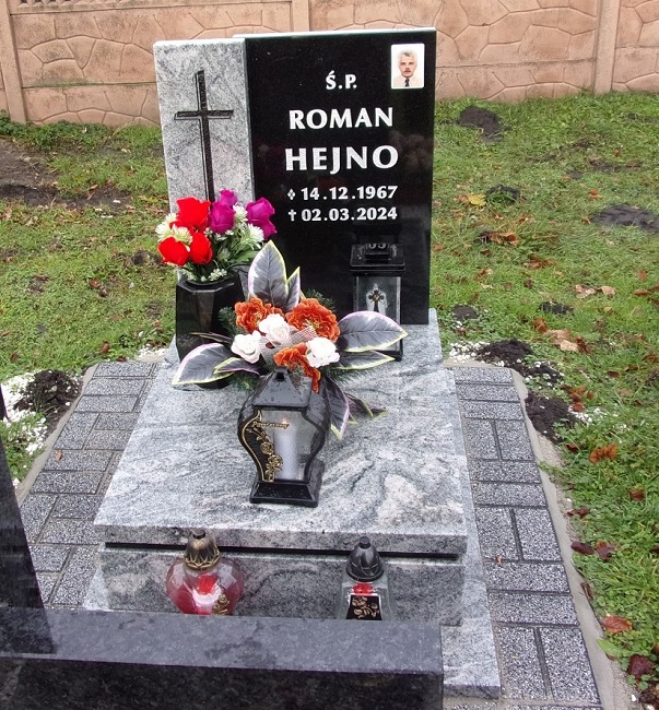 Grób Piotr Hejno